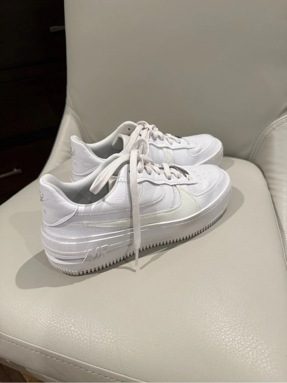 Nike Women's White Air Force Ones Size 7